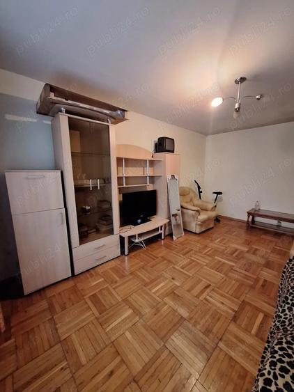Apartament cu 2 camere decomandat în Piața Centrală