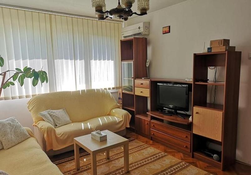 Apartament cu 2 camere semidecomandat, mobilat în Tineretului