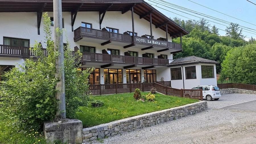 Spațiu comercial, de 1,500 mp, în Central
