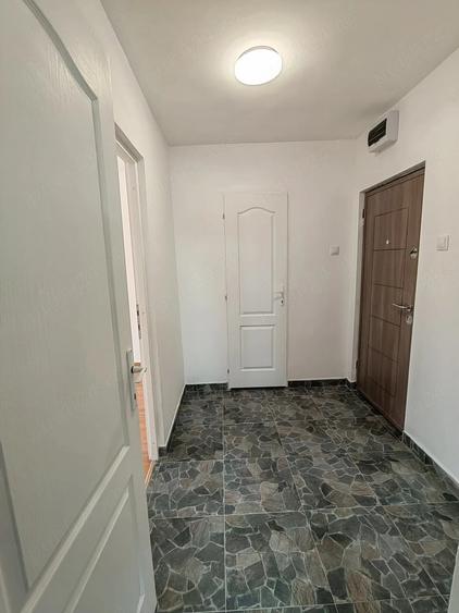 Apartament cu 2 camere decomandat în Sud