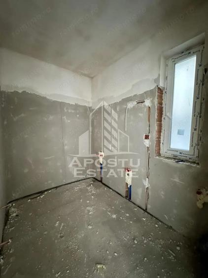 Apartament cu 3 camere semidecomandat în Calea Urseni