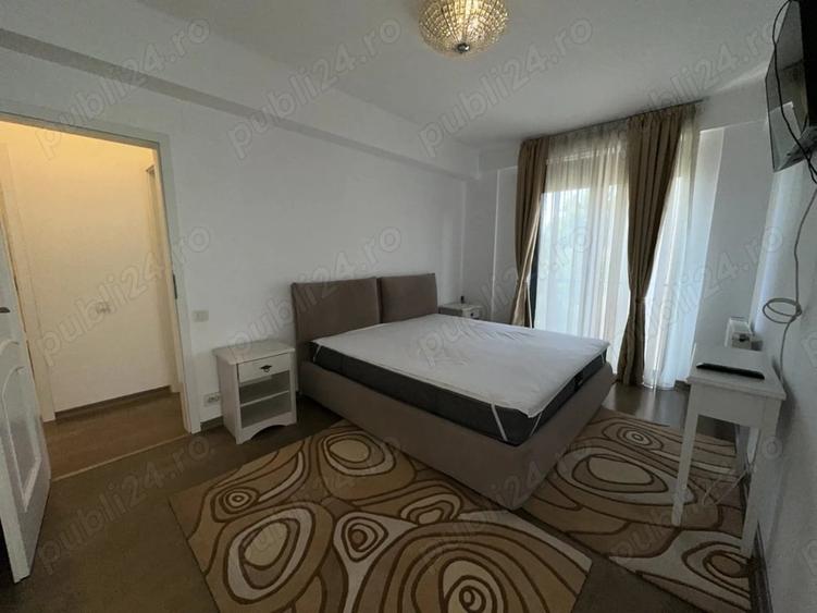 Apartament cu 3 camere semidecomandat, mobilat în Unirii