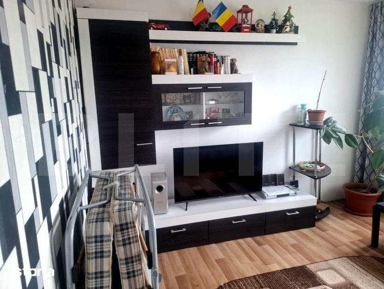 Apartament 2 camere decomandat Strada 9 Mai, zona linistita - 1
