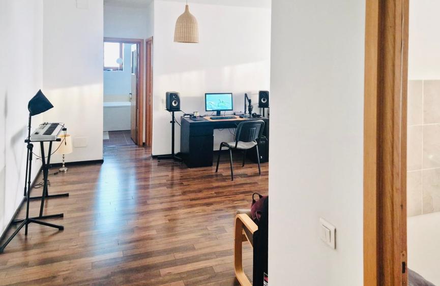 Apartament cu 2 camere semidecomandat în Mihai Bravu