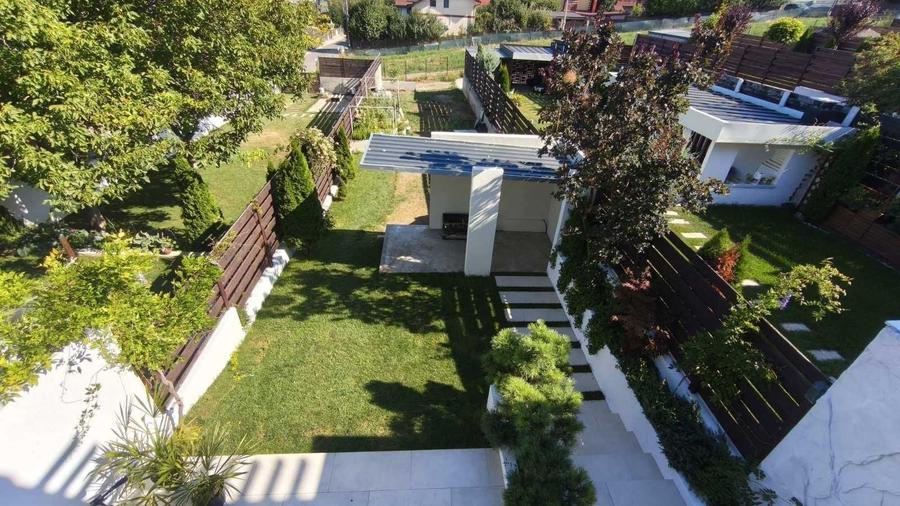 Casă cu 4 camere în Valea Lupului