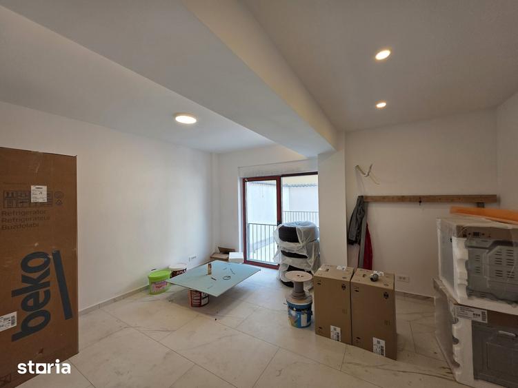 Apartament cu 5 camere în Aviației