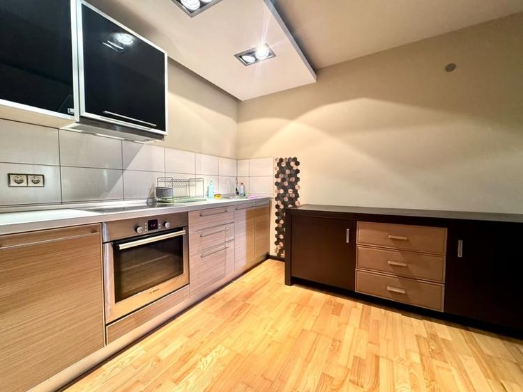 Apartament cu 2 camere semidecomandat, mobilat în Hașdeu
