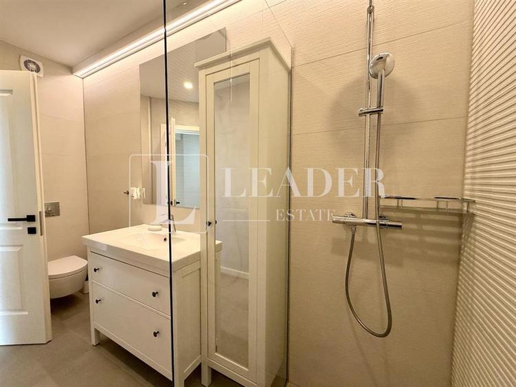 Apartament cu 2 camere semidecomandat, mobilat în Central