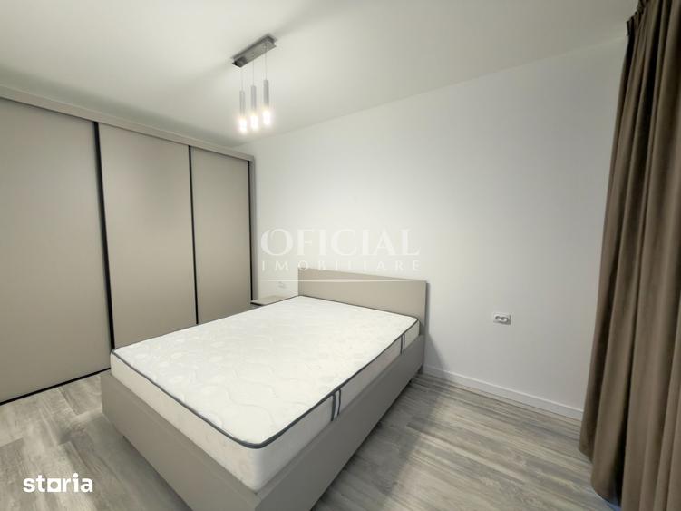 Apartament cu 3 camere semidecomandat, mobilat în Florești