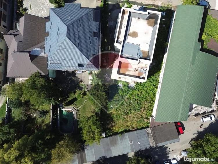 Spațiu comercial, de 1,100 mp, în Central