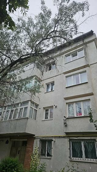 Apartament cu 2 camere decomandat în Obor