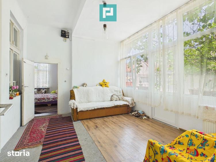 Casă cu 3 camere cu Teren 940 Mp în Central