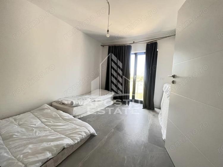 Casă cu 5 camere în Ghiroda