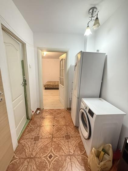 Garsonieră decomandată în Drumul Taberei