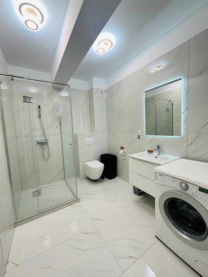 Apartament cu 2 camere decomandat, mobilat în Central