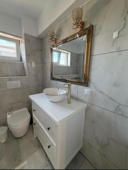 Apartament cu 3 camere decomandat în Baciu