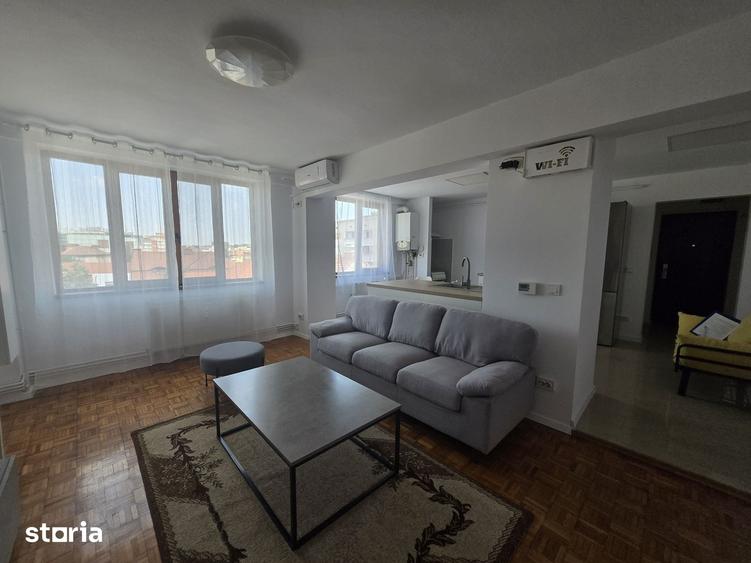 Apartament cu 3 camere semidecomandat în Ultracentral