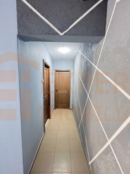 Apartament cu 3 camere semidecomandat, mobilat în Km 4-5