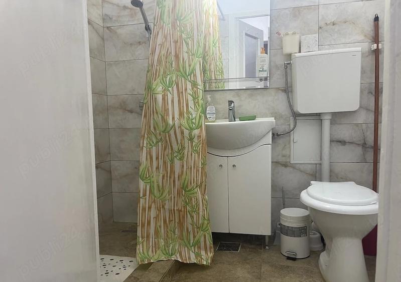 Apartament cu 2 camere, mobilat în Păcii