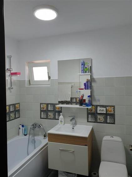 Casă cu 4 camere cu Teren 230 Mp în Micro 3