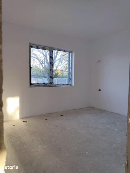 Casă cu 3 camere cu Teren 478 Mp în Tărtășești