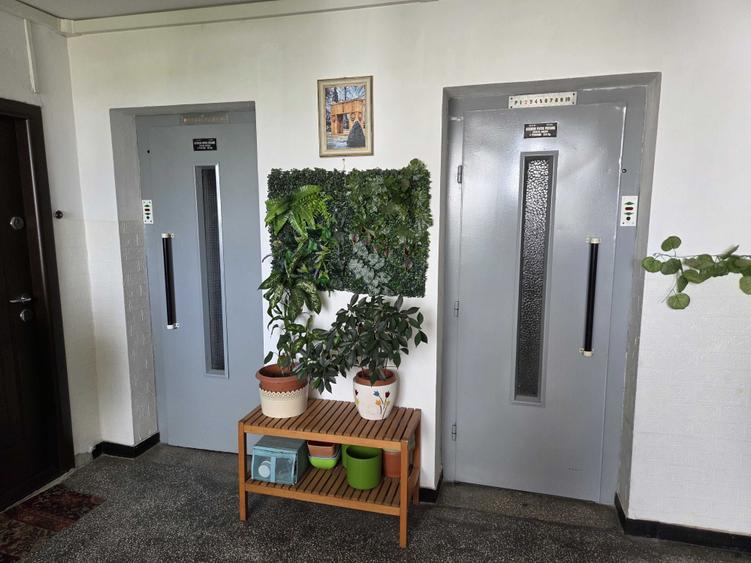 Apartament cu 2 camere decomandat în Drumul Taberei