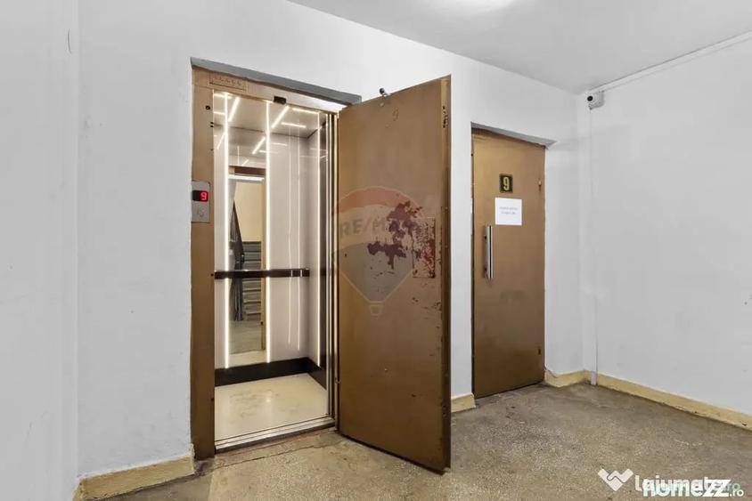 Apartament cu 3 camere semidecomandat în Polivalentă