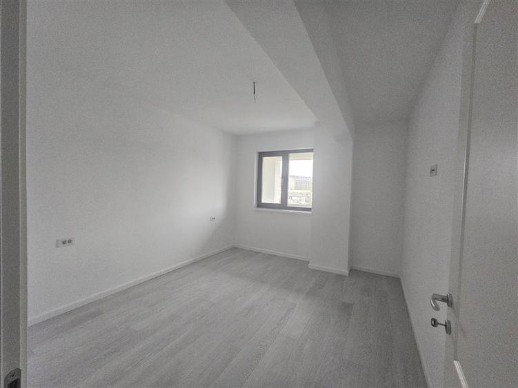 Apartament cu 2 camere semidecomandat în Bucium