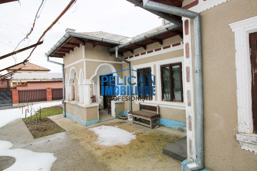 Casă individuală cu 5 camere cu Canalizare în Nufăru