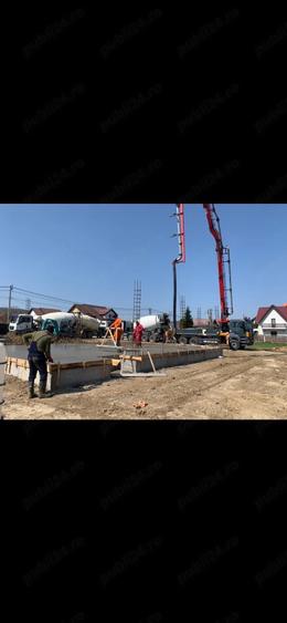 Casă cu 7 camere cu Teren 420 Mp în Central