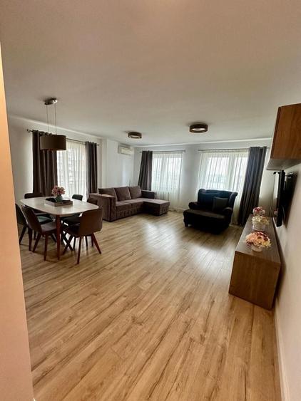 Apartament cu 3 camere în Florești