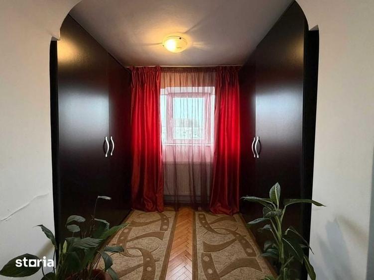 Inchiriez apartament 3 camere - 5