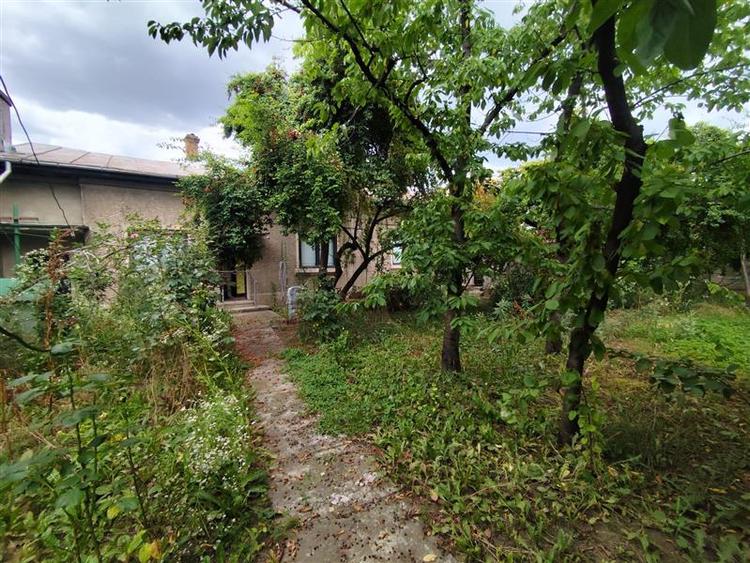 Casă individuală cu 4 camere cu Canalizare în Transilvaniei