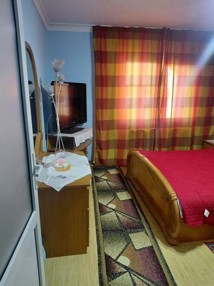 Apartament cu 2 camere decomandat în Petru Rareș