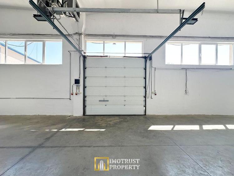 Spațiu industrial, de 200 mp, în Vest