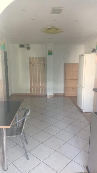 Apartament cu 3 camere decomandat în Rahova