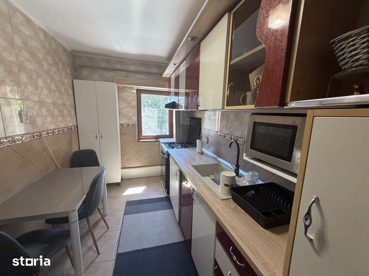 Apartament 2 camere,strada Babadag,etaj 2 - 10