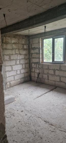 Casă cu 4 camere în Măcărești