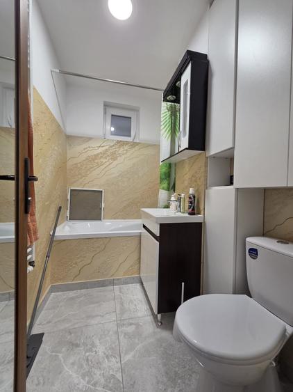 Apartament cu 2 camere circular în Micro 17