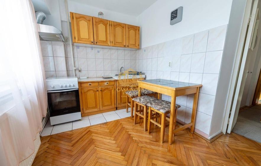 Apartament cu 2 camere decomandat, mobilat în Între Lacuri