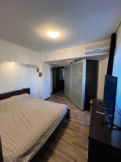 Apartament cu 2 camere decomandat în Casa de Cultură