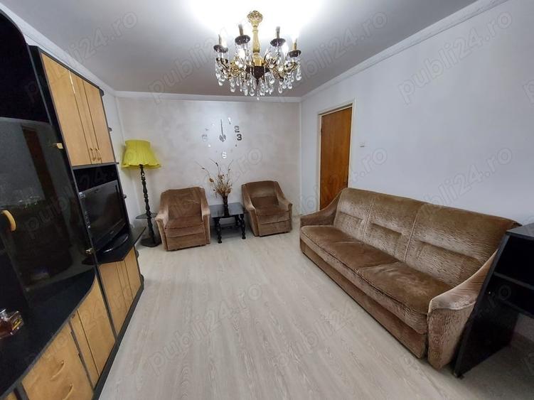 Inchiriez apartament 2 camere Sector 4 - 6