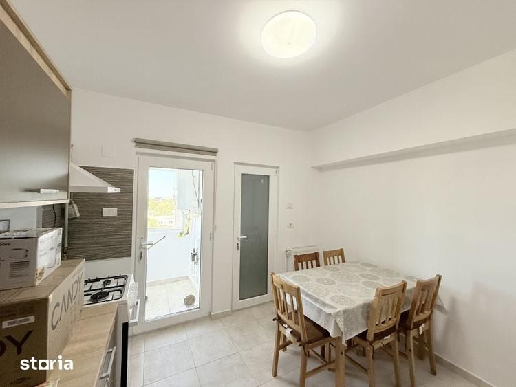 Apartament cu 4 camere decomandat în Tomis II