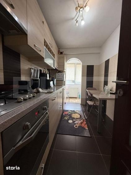 Apartament 2 camere, decomandat, mobilat si utilat, parcare, zona Astr - 1