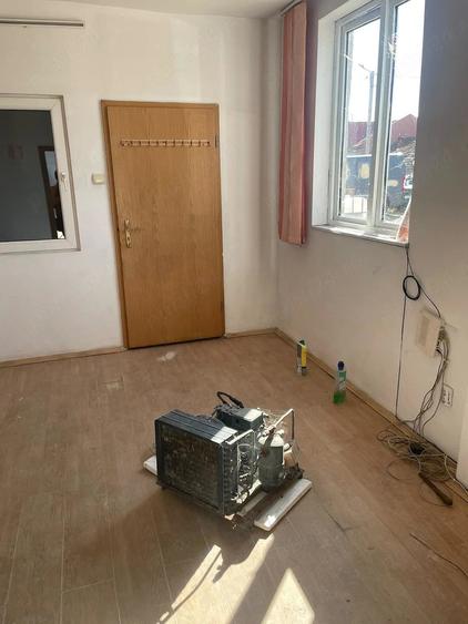 Spațiu comercial, de 200 mp, în Gării