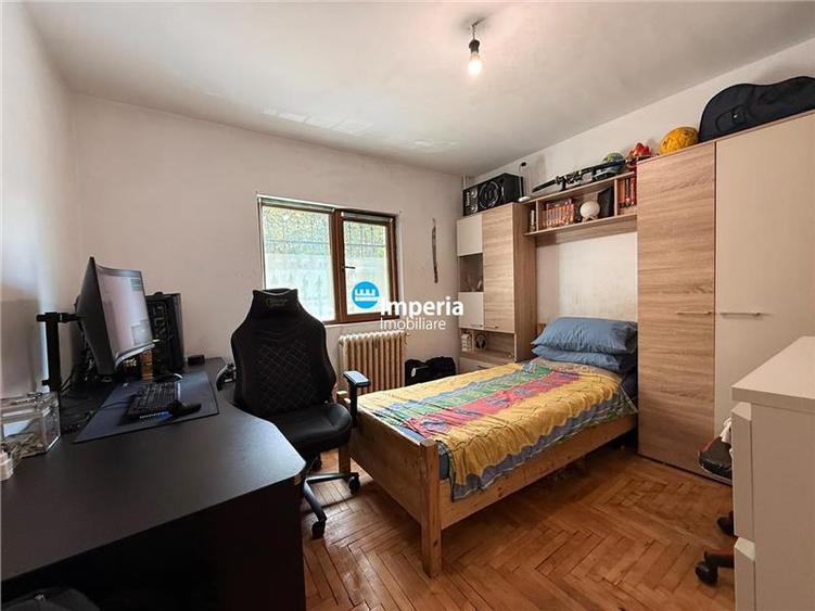 Apartament cu 3 camere decomandat în Galata