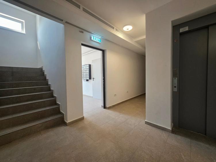 Apartament cu 2 camere semidecomandat în Militari