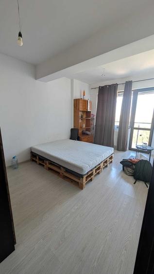 Apartament cu 2 camere decomandat în Runcu