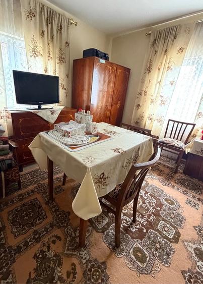 Casă cu Canalizare în Central