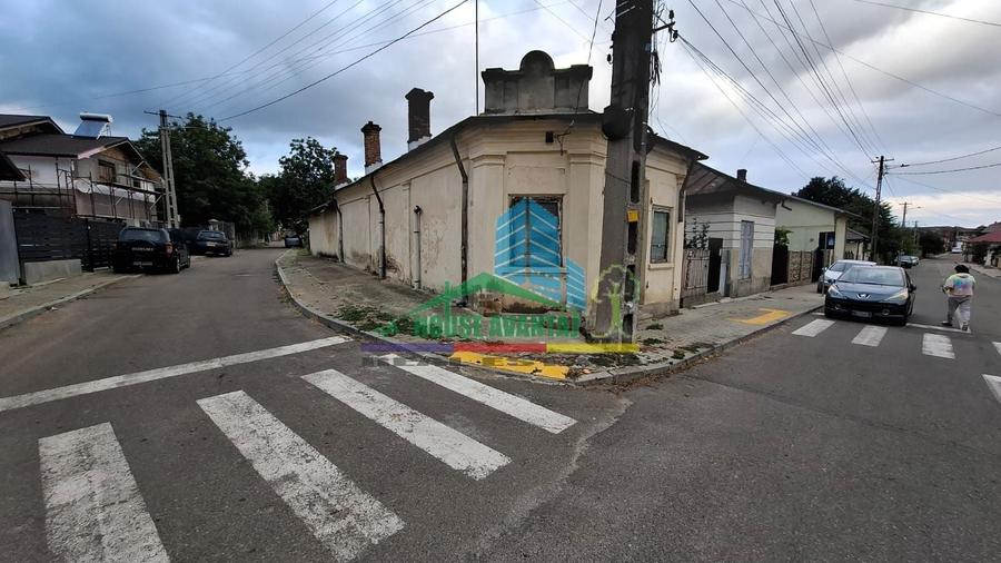 Casă individuală cu 3 camere cu Canalizare în Central